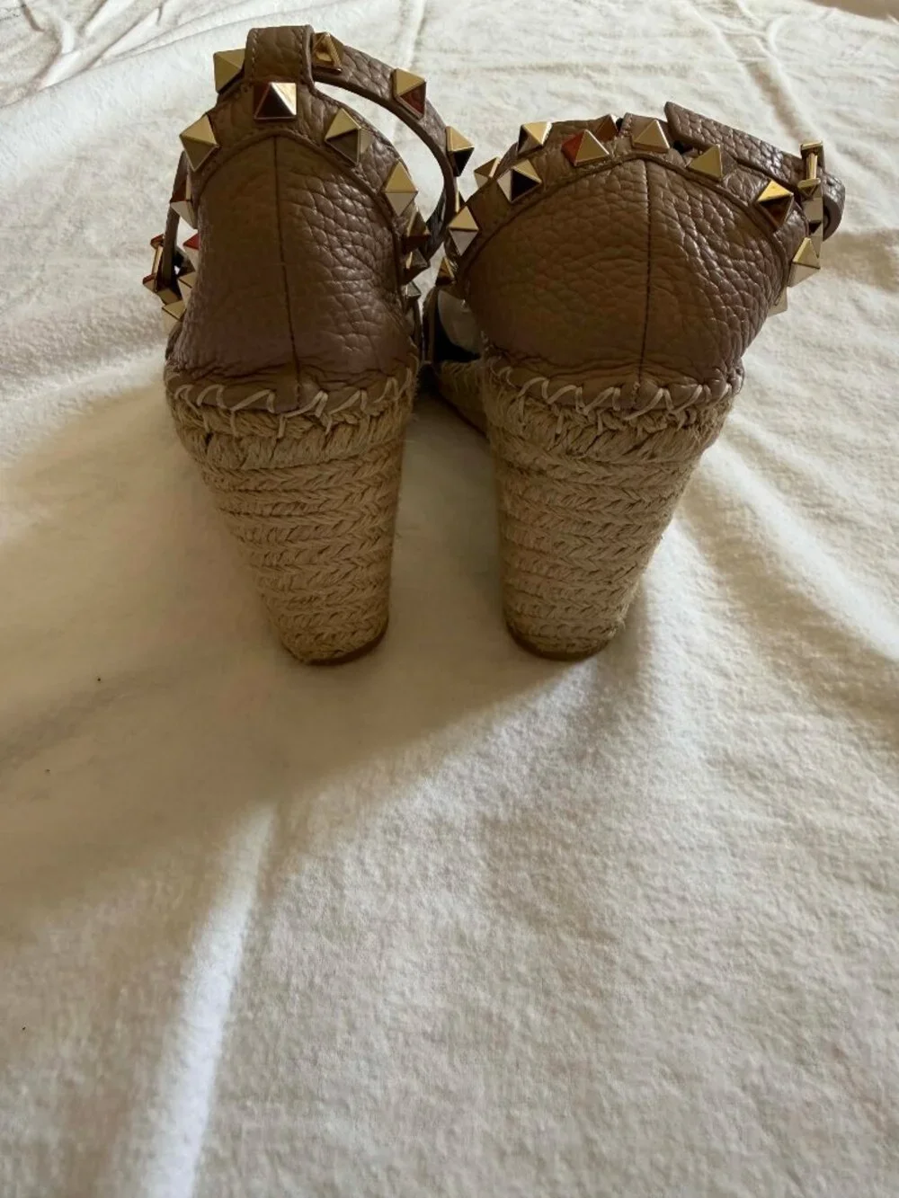 Valentino Garavani 105mm Rockstud Leather Wedge Espadrille Sandals 36